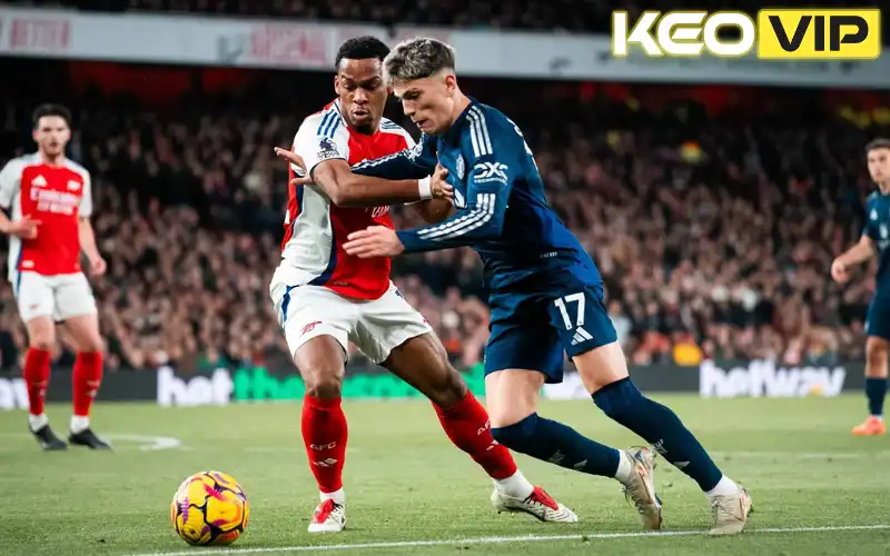 Phong độ và tình hình lực lượng