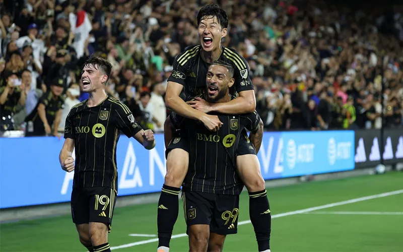 Nhận định Los Angeles vs Toronto 09h30 ngày 09/10/2025